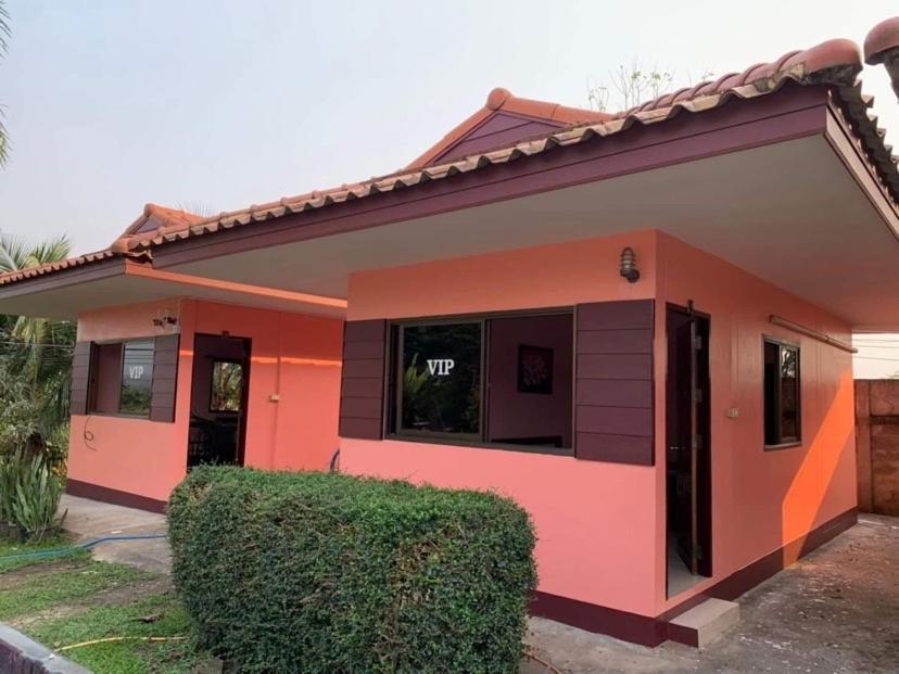 โพธิ์ทองริมทุ่ง Pothong Rimtung Hotel Fang Exterior foto